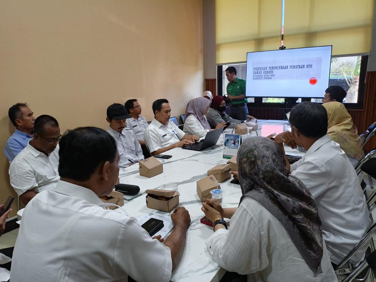 Ekspose Perencanaan Taman Terbuka Hijau dan Ruang Bermain Ramah Anak di Kabupaten Sumbawa